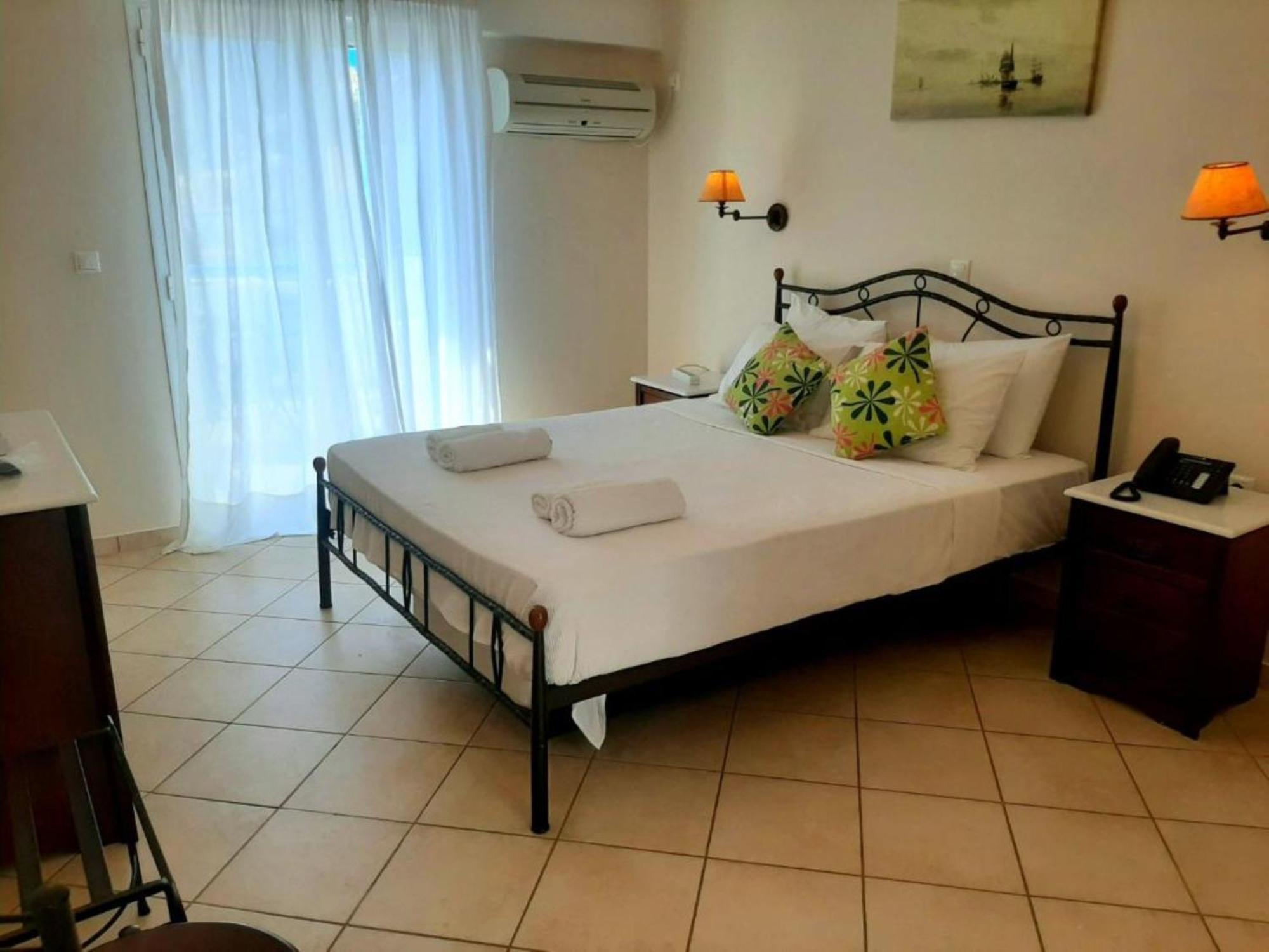 Romantica Hotel Agia Pelagia  Exterior photo